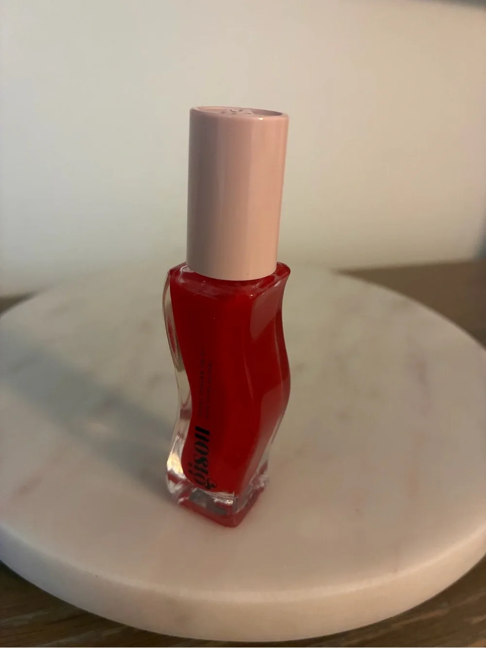 Gisou Honey Infused Hydrating Lip Oil -strawberry sorbet